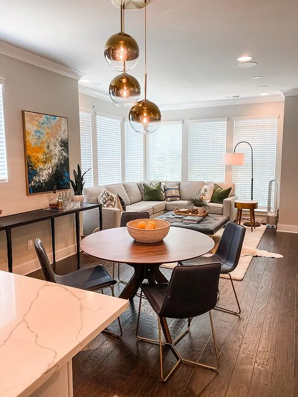 2 bed, 2.5 bath, 1341 sqft, $2,800 — Photo 1