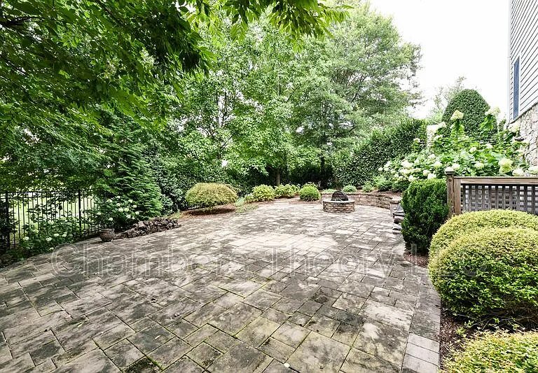 1840 Mamie Dyer Ln — Photo 49