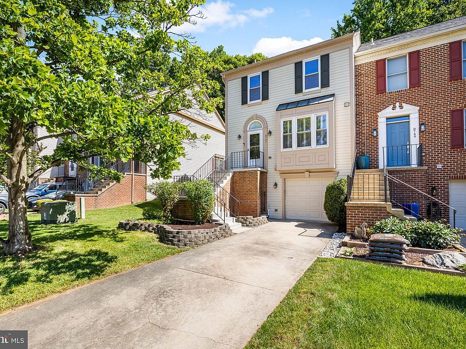 1st image of 8747 Birkenhead Ct NE