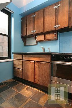 3rd image of 101 7th Ave #6E