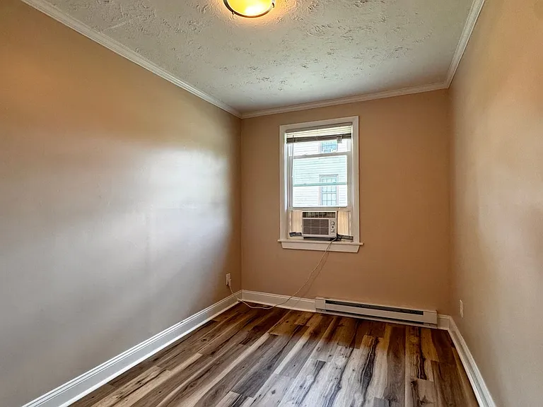 912 Forest St — Photo 31