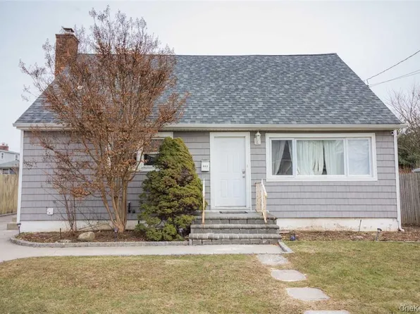 343 Greengrove Ave, Uniondale, NY 11553