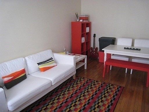 2nd image of 588 Washington St APT 1