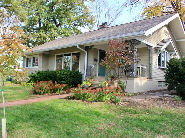 702 Brookridge Ave, Ames, IA 50010