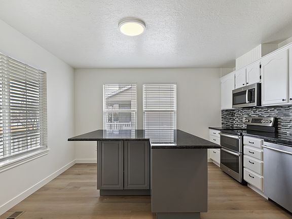 5th image of 1868 E Juniper Dr