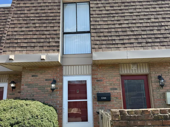 1344 Tishman Ln, Indianapolis, IN 46260