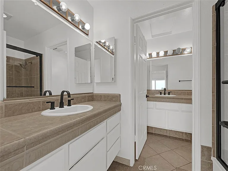 630 Island View Cir — Photo 21