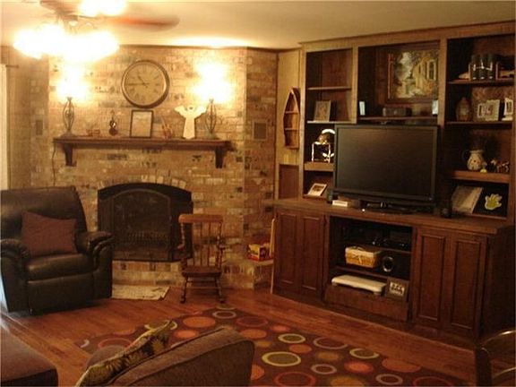 5th image of 1431 Bell Oaks Dr