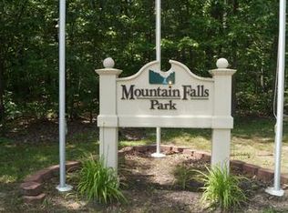 Fox Run Ln, Winchester, VA 22602