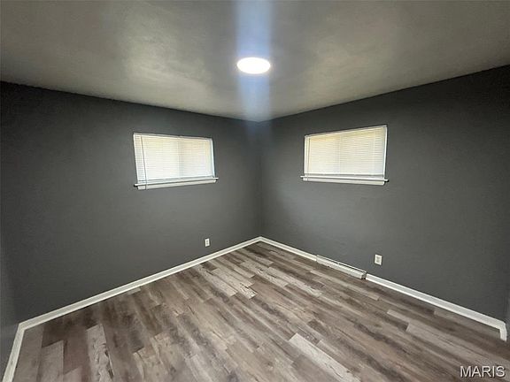 3rd image of 3436 Saint Henry Ln