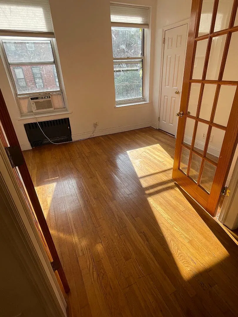 428 East 66th Street — Photo 4
