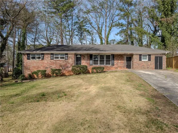 2428 Pine Springs Ct, Decatur, GA 30034