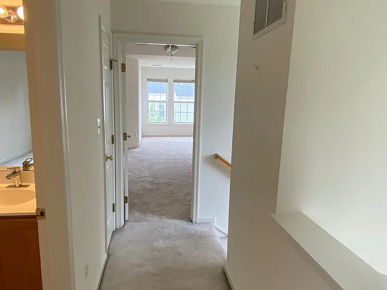 2560 Belcroft Pl — Photo 19