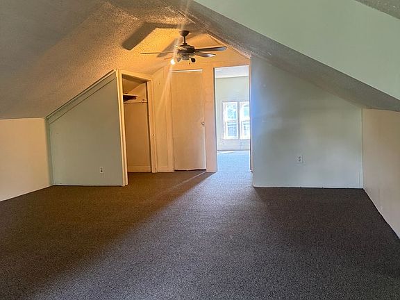 4th image of 25-31 Franklin St #4