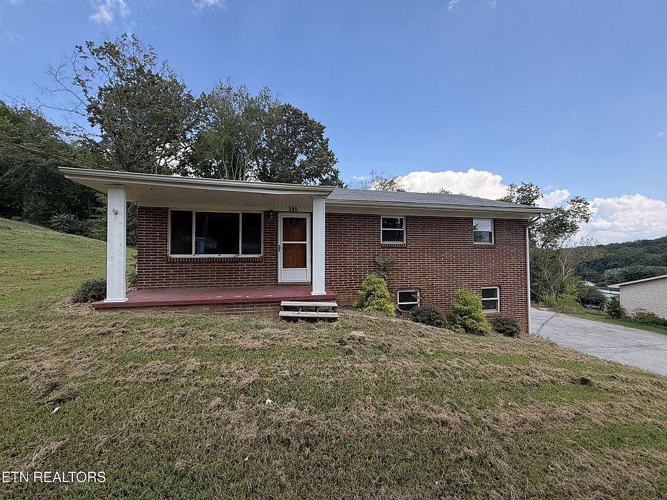 1st image of 824 Pleasant View Dr