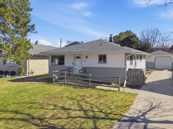 4216 South 89th STREET, Greenfield, WI 53228