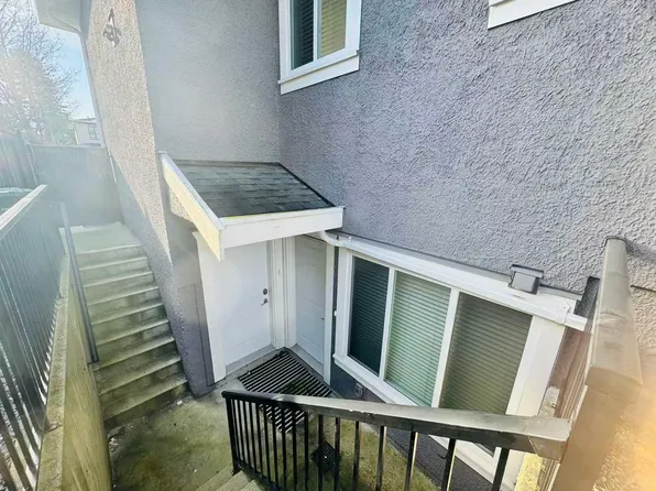 1680 Regan Ave, Coquitlam, BC V3J 0K2