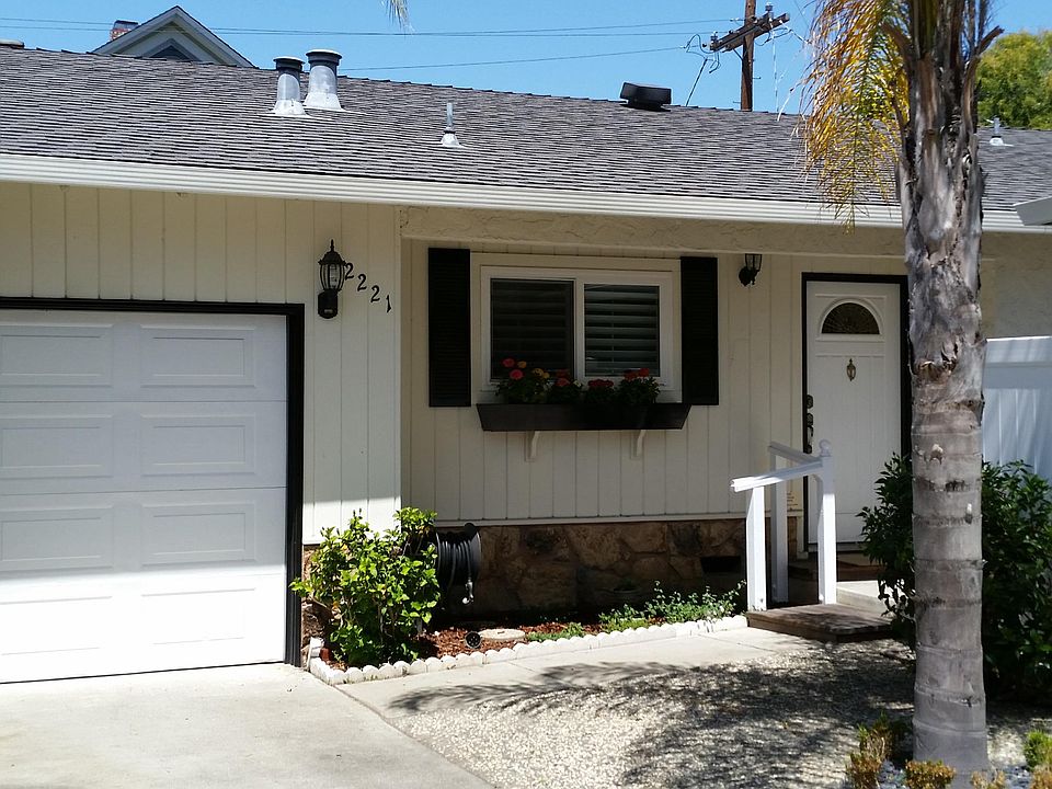 1st image of 2221 Homewood Dr