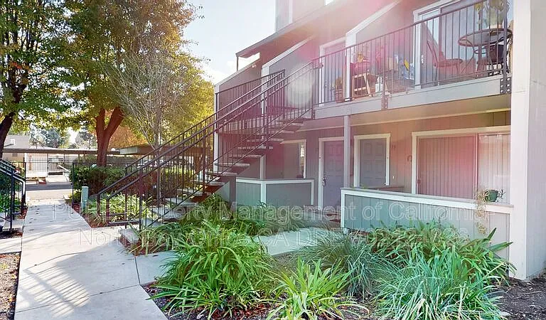 1450 E Cotati Ave #3 — Photo 20