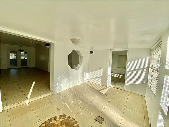 4th image of 1752 Lucas Dr