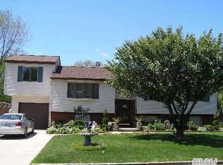 125 12th Ave, West Babylon, NY 11704