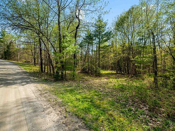 2nd image of 82 Bear Paw Trail