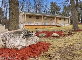 4563 Clifford Rd, Brighton, MI 48116