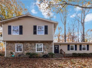 888 Chartley Dr SW, Lilburn, GA 30047