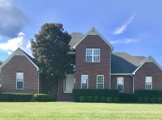 101 Hunters Ct, Tullahoma, TN 37388