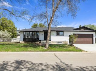 22 Huron Dr, Leduc, AB T9E4N5