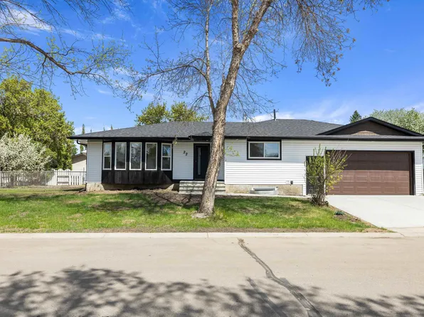 22 Huron Dr, Leduc, AB T9E 4N5