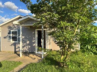 1239 New Land Dr, Virginia Beach, VA 23453