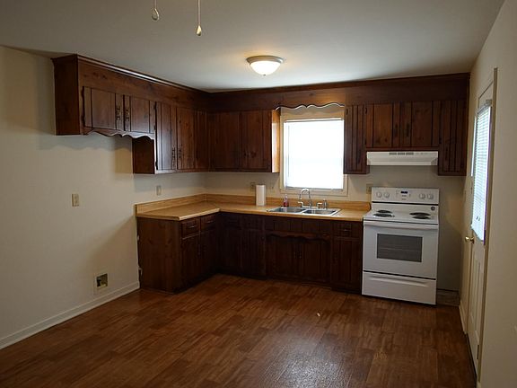 5th image of 24203 James Ct