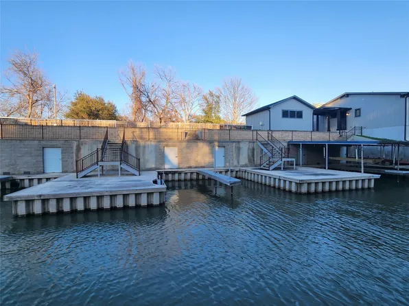 940 Euel Moore Dr #8, Kingsland, TX 78639