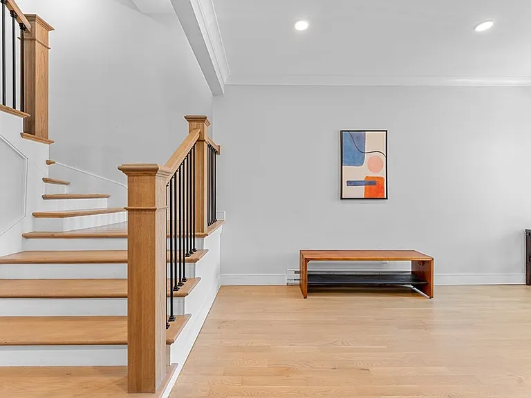 531 Newbury St #1K — Photo 30