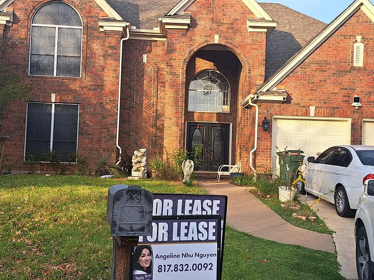 2102 Mikasa Ct — Photo 2