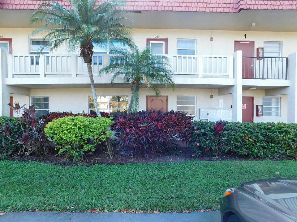1st image of 1 Abbey Ln APT 104