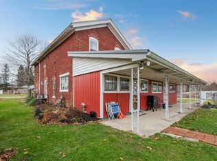 403 W 3rd St, Waterford, PA 16441