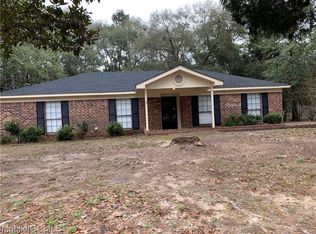 9320 Leverett Dr, Semmes, AL 36575
