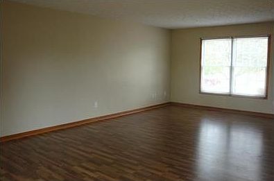 5th image of 145 Welshmore Dr
