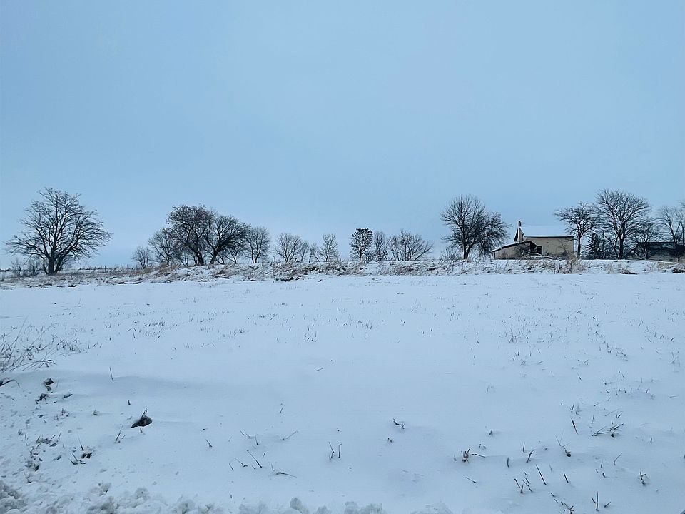2nd image of W3282 County Road B