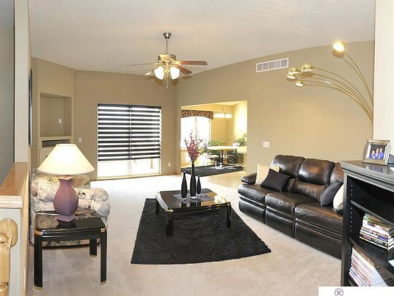 3rd image of 4907 Shannon Dr