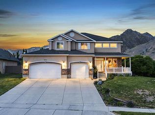 4122 W Sandalwood Dr, Cedar Hills, UT 84062