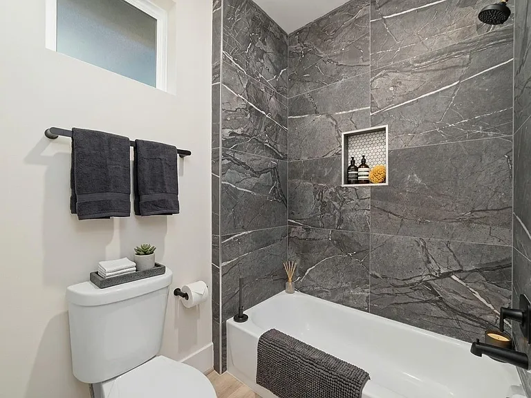 5630 Bertellis Ln — Photo 22