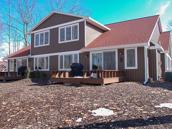 3rd image of 8923 Rydeen Rd #4301