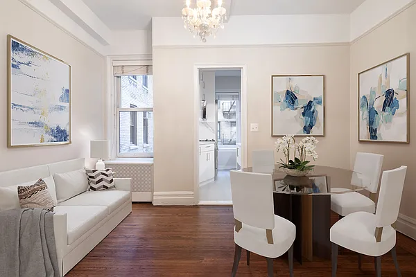Sold by Sotheby's International Realty | media 3