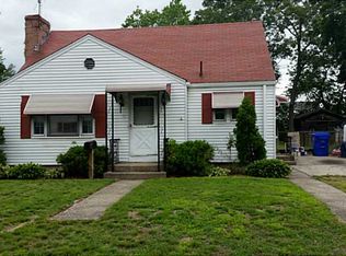 76 Riley St, Pawtucket, RI 02861