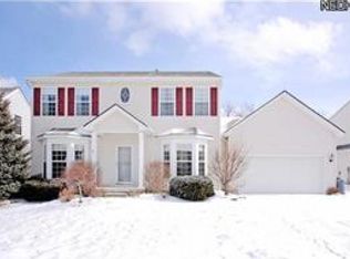 1645 Pine Dr, Avon, OH 44011