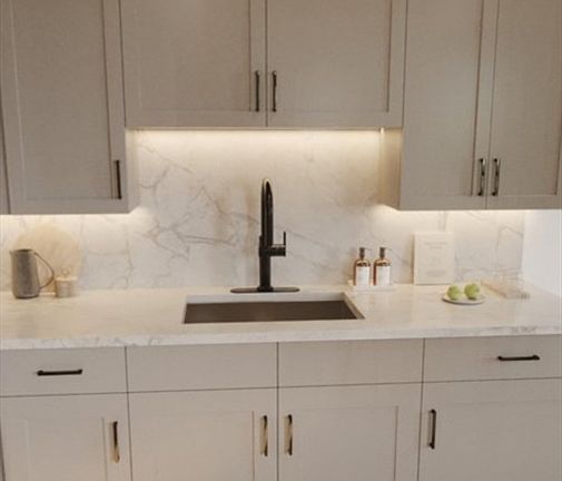 4th image of 272 Talbot Ave #403