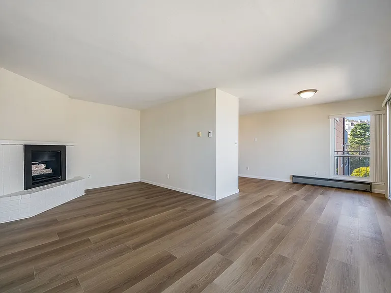 545 Burnett Avenue — Photo 9